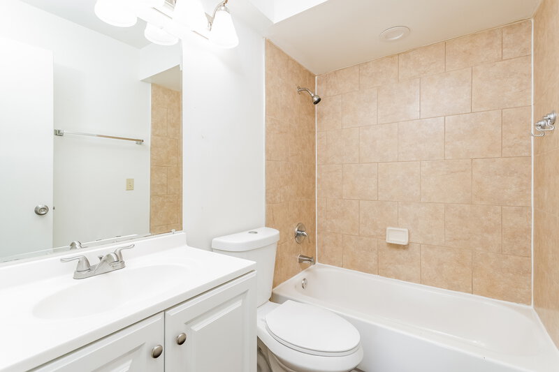 2,145/Mo, 1901 Peach Tree Blvd Saint Cloud, FL 34769 Bathroom View