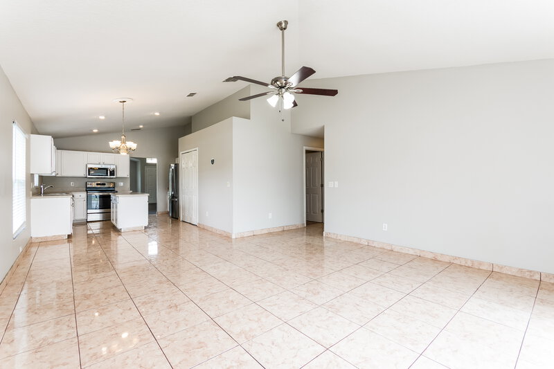2,760/Mo, 2769 Eagle Ridge Loop Kissimmee, FL 34746 Living Room View 3