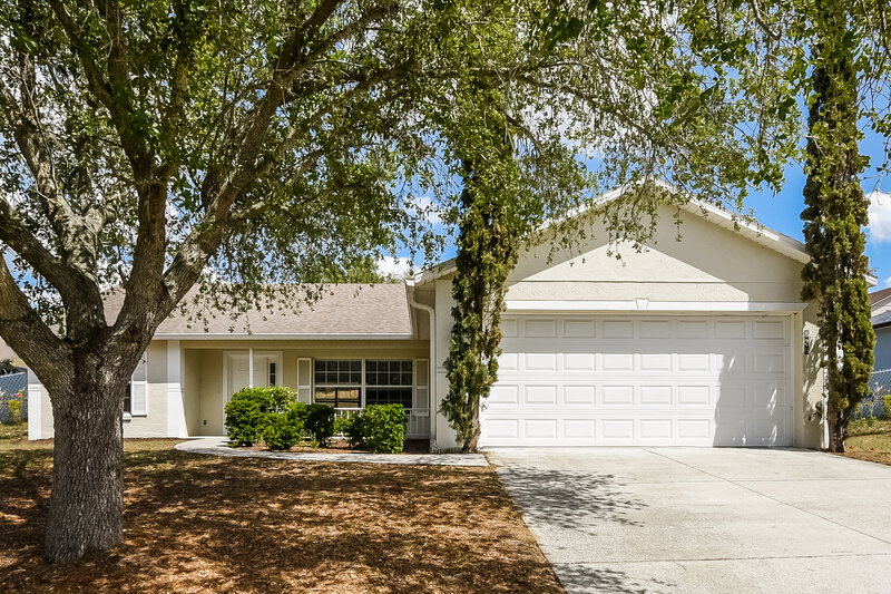 2,245/Mo, 820 Shore Breeze Way Minneola, FL 34715 External View