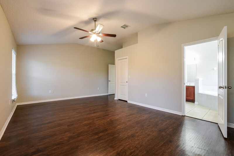 2,145/Mo, 30212 PGA Dr Sorrento, FL 32776 Main Bedroom View