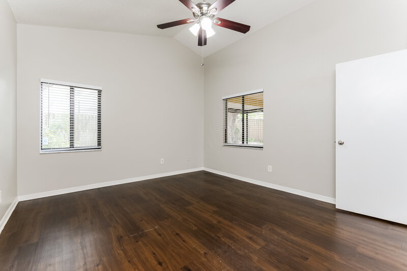 3,450/Mo, 1764 Waterbeach Ct Apopka, FL 32703 Main Bedroom View 2