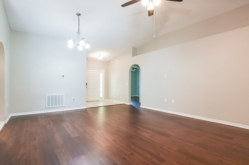 2,530/Mo, 13825 Econ Woods Ln Orlando, FL 32826 Dining Room View