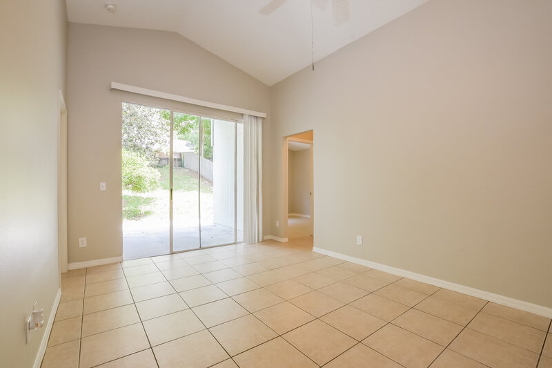 2,345/Mo, 1164 Sheeler Hills Dr Apopka, FL 32703 Living Room View 2