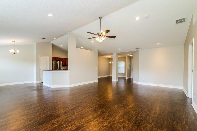 3,250/Mo, 1900 Southern Oak Loop Minneola, FL 34715 Living Room View