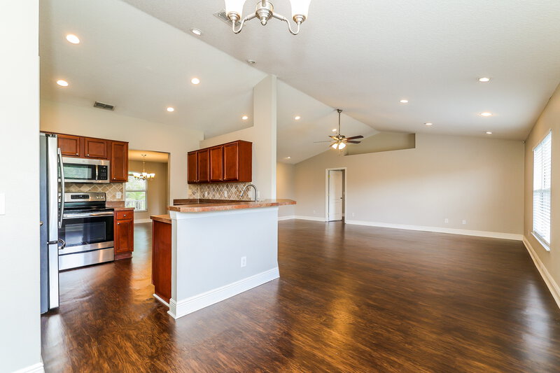 3,250/Mo, 1900 Southern Oak Loop Minneola, FL 34715 Dining Room View 2