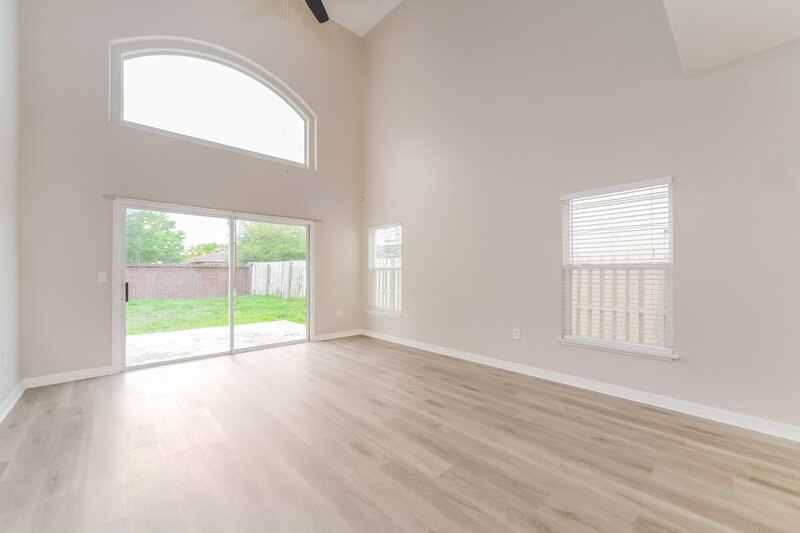 2,500/Mo, 2034 Meadow Pond Way Orlando, FL 32824 Living Room View 2