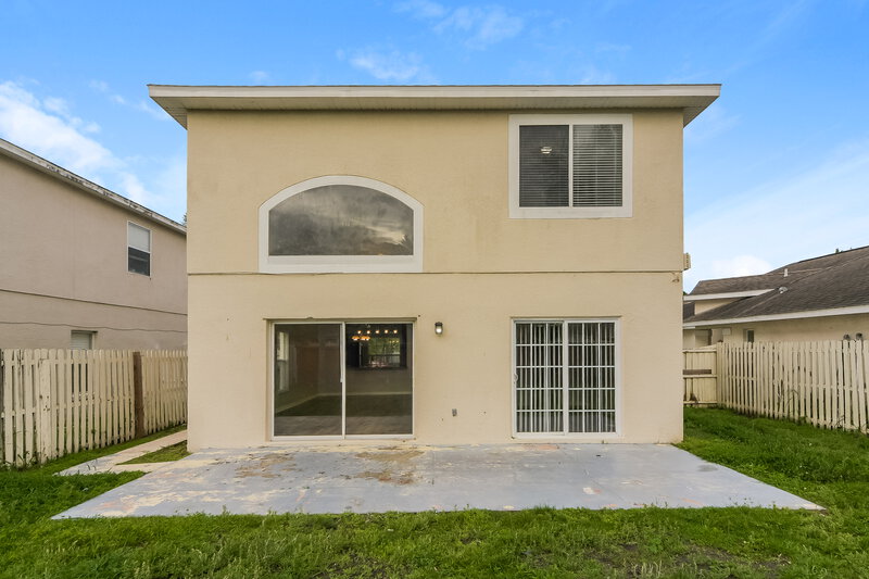 2,500/Mo, 2034 Meadow Pond Way Orlando, FL 32824 Rear View