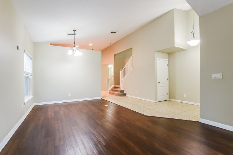 2,620/Mo, 2101 Woodsedge Dr Kissimmee, FL 34746 Living Room View 2