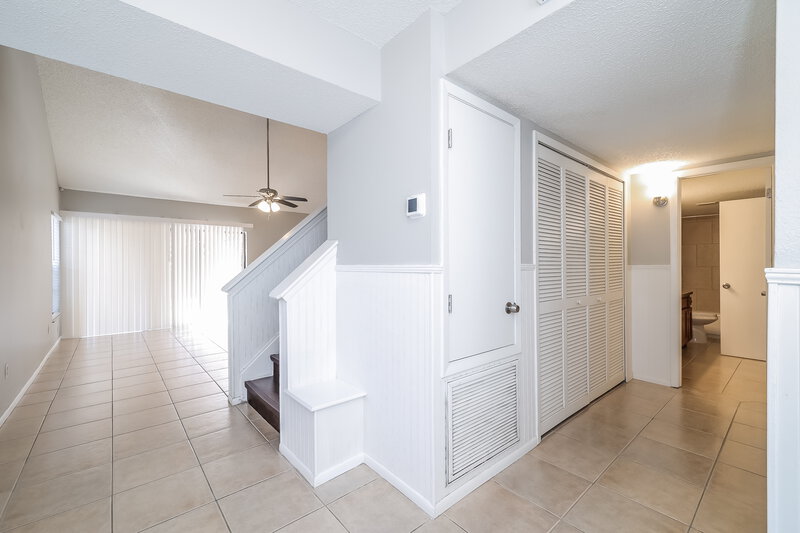 2,195/Mo, 809 Reedy Cv Casselberry, FL 32707 Living Room View 2