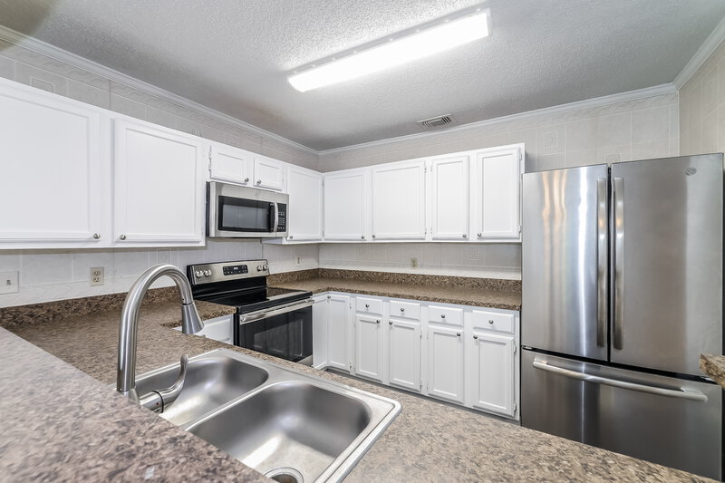 2,195/Mo, 809 Reedy Cv Casselberry, FL 32707 Kitchen View 3