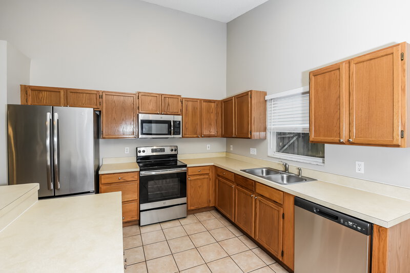 2,210/Mo, 2635 Cahill Way Lake Mary, FL 32746 Kitchen View