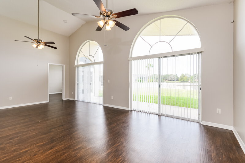 2,160/Mo, 1826 Wimbledon St Kissimmee, FL 34743 Living Room View 3