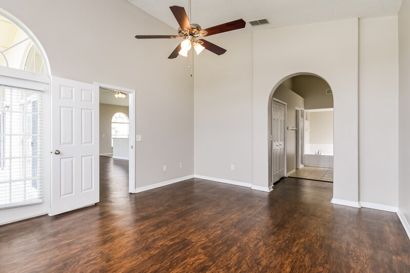 2,160/Mo, 1826 Wimbledon St Kissimmee, FL 34743 Main Bedroom View 2