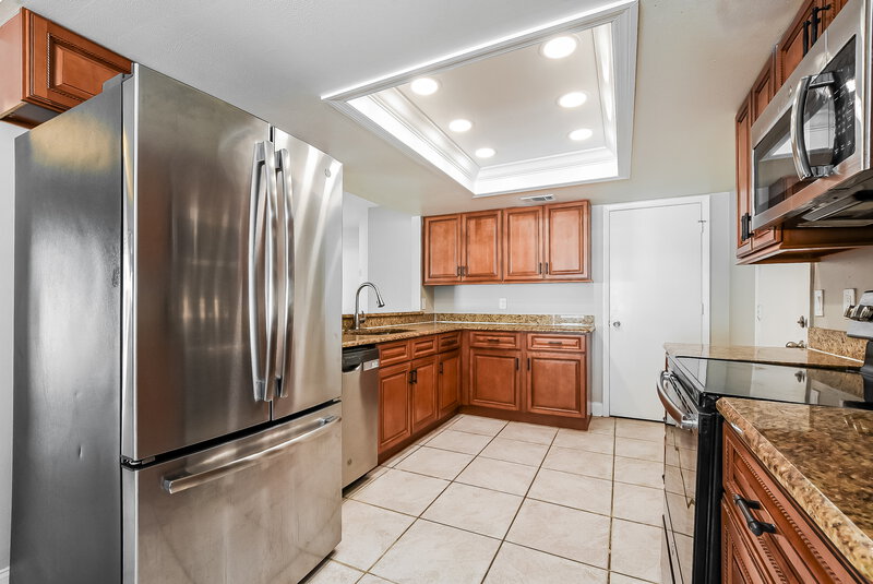 2,375/Mo, 9504 Lake Douglas Pl Orlando, FL 32817 Kitchen View 2