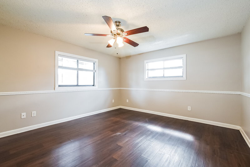 2,375/Mo, 9504 Lake Douglas Pl Orlando, FL 32817 Main Bedroom View