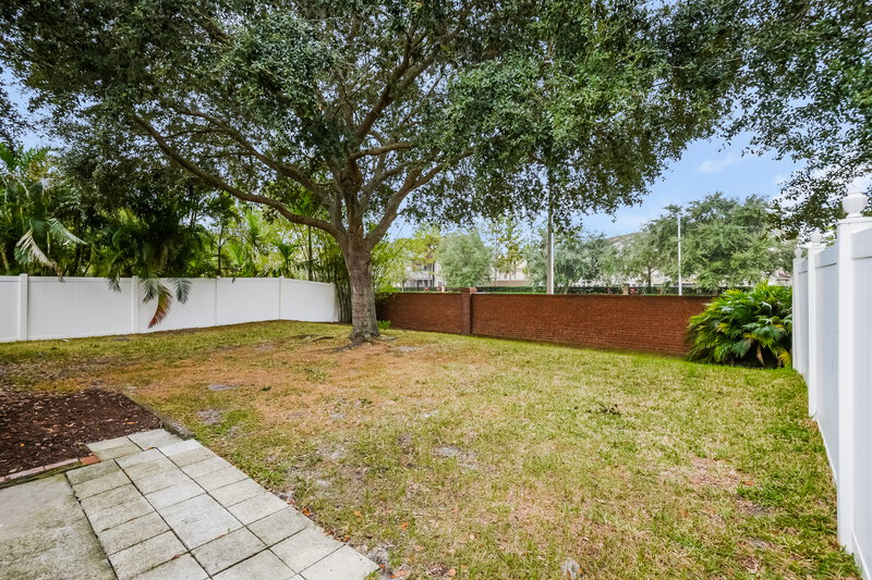 2,460/Mo, 1424 Blackwater Pond Dr Orlando, FL 32828 Backyard View