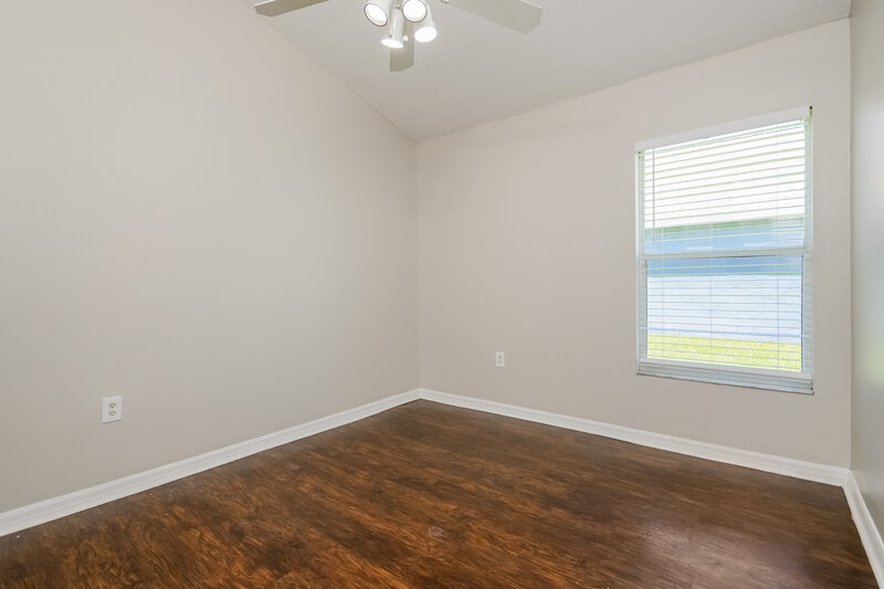 2,205/Mo, 1320 Creekview Ct Saint Cloud, FL 34772 Bedroom View 2