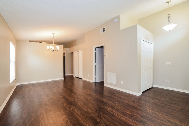 2,275/Mo, 641 Whitetail Loop Apopka, FL 32703 Living Room View