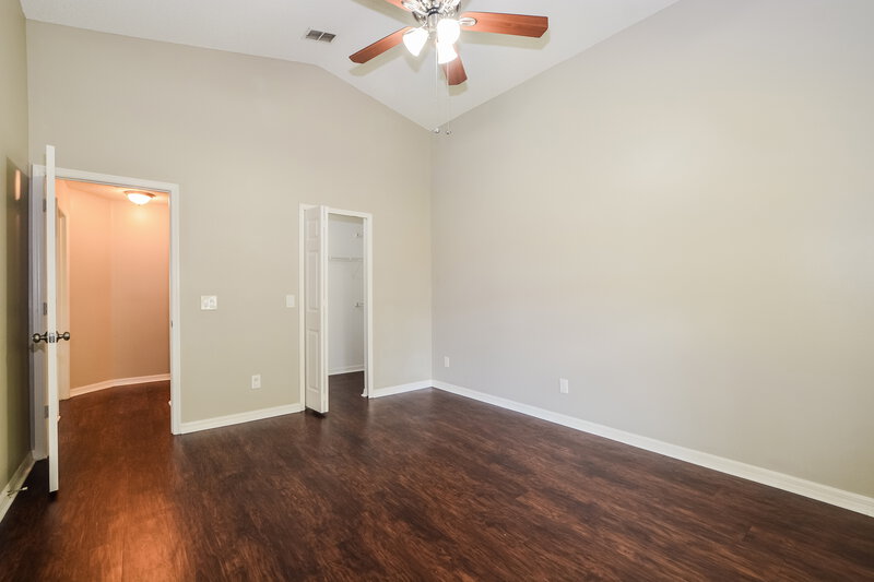 2,275/Mo, 641 Whitetail Loop Apopka, FL 32703 Main Bedroom View 2