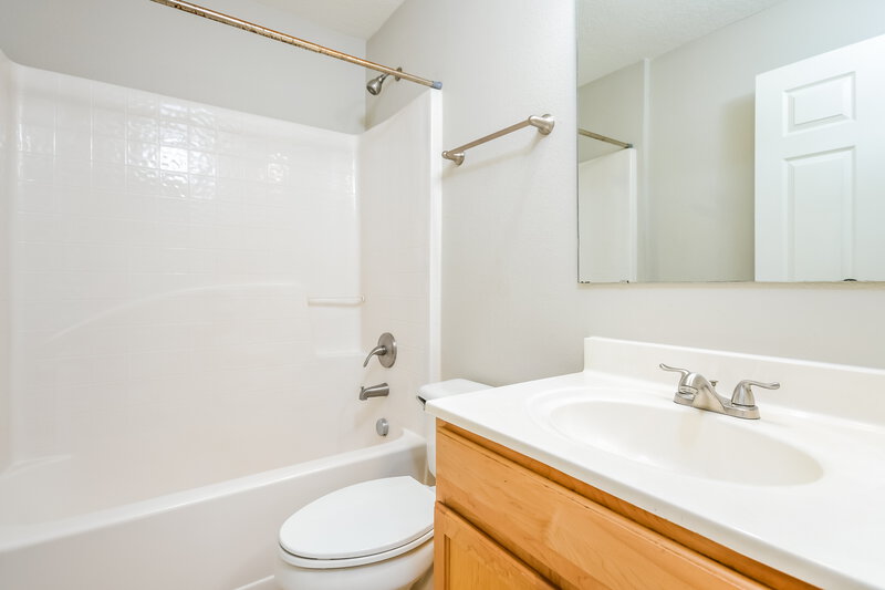 1,840/Mo, 2955 Leba Ln Saint Cloud, FL 34772 Bathroom View