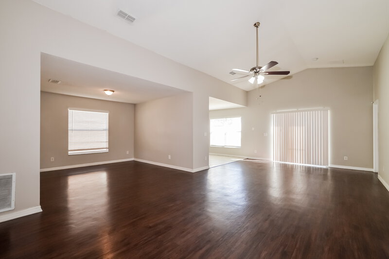 2,185/Mo, 2100 Mallard Creek Circle Kissimmee, FL 34743 Living Room View