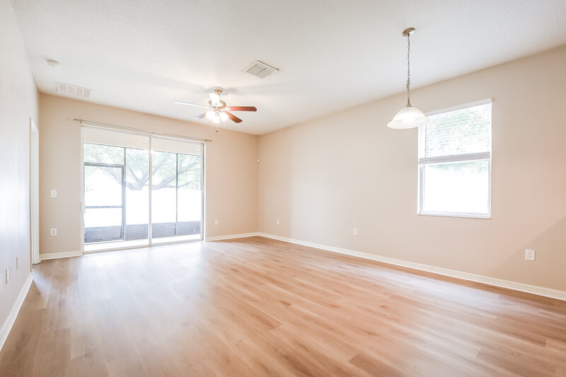 0/Mo, 1919 Beardsley Dr Apopka, FL 32703 Breakfast Nook View