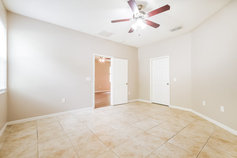 0/Mo, 1919 Beardsley Dr Apopka, FL 32703 Main Bedroom View 2