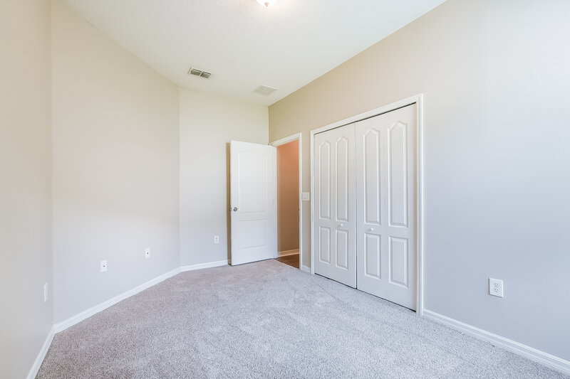 0/Mo, 1919 Beardsley Dr Apopka, FL 32703 Bedroom View 3