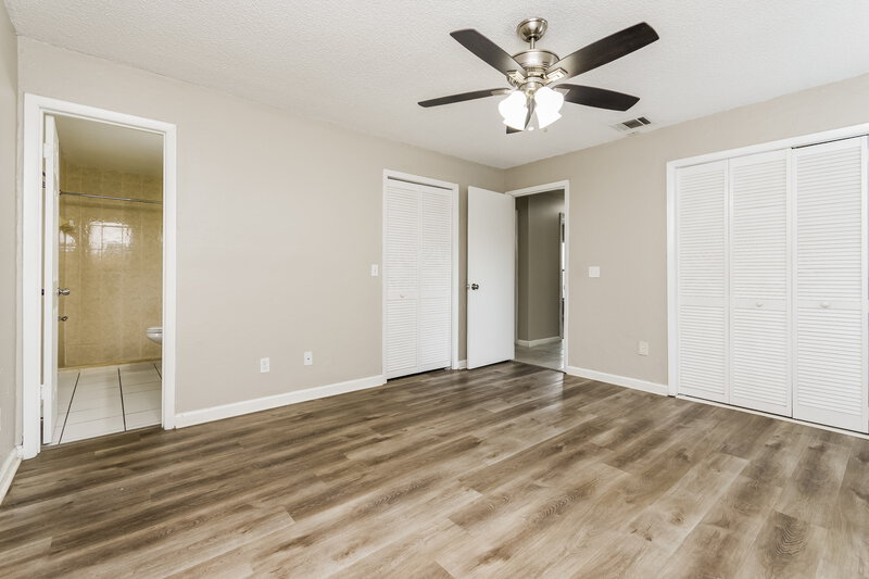 2,400/Mo, 1418 Mona Dr Kissimmee, FL 34744 Main Bedroom View 2