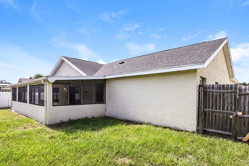2,420/Mo, 1418 Mona Dr Kissimmee, FL 34744 Rear View
