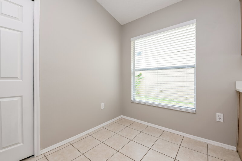 2,335/Mo, 2603 Spring Hill Dr Kissimmee, FL 34743 Breakfast Nook View 2