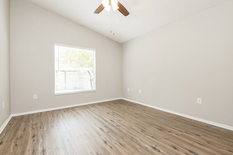 2,335/Mo, 2603 Spring Hill Dr Kissimmee, FL 34743 Main Bedroom View 2