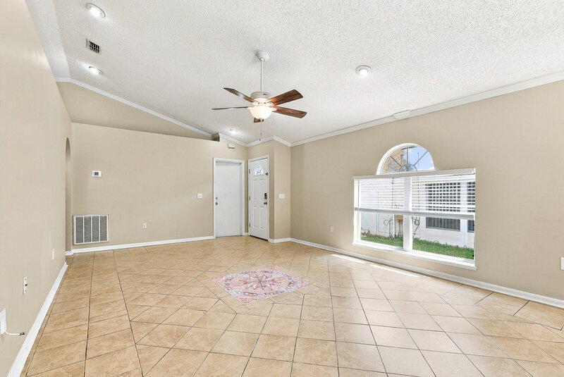 2,100/Mo, 115 Placid Woods Ct Sanford, FL 32773 Living Room View