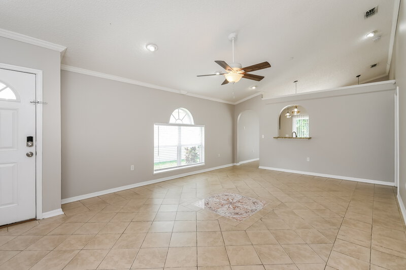 2,100/Mo, 115 Placid Woods Ct Sanford, FL 32773 Living Room View