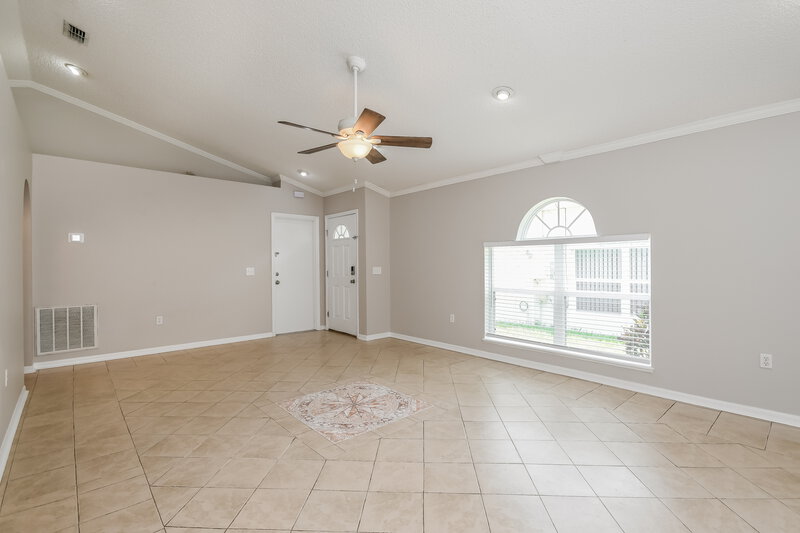 2,100/Mo, 115 Placid Woods Ct Sanford, FL 32773 Living Room View 2