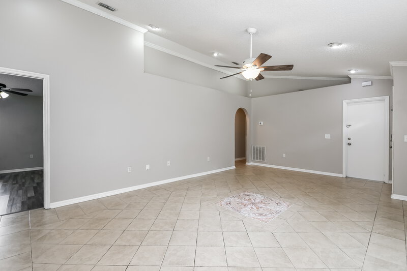 2,100/Mo, 115 Placid Woods Ct Sanford, FL 32773 Living Room View 3