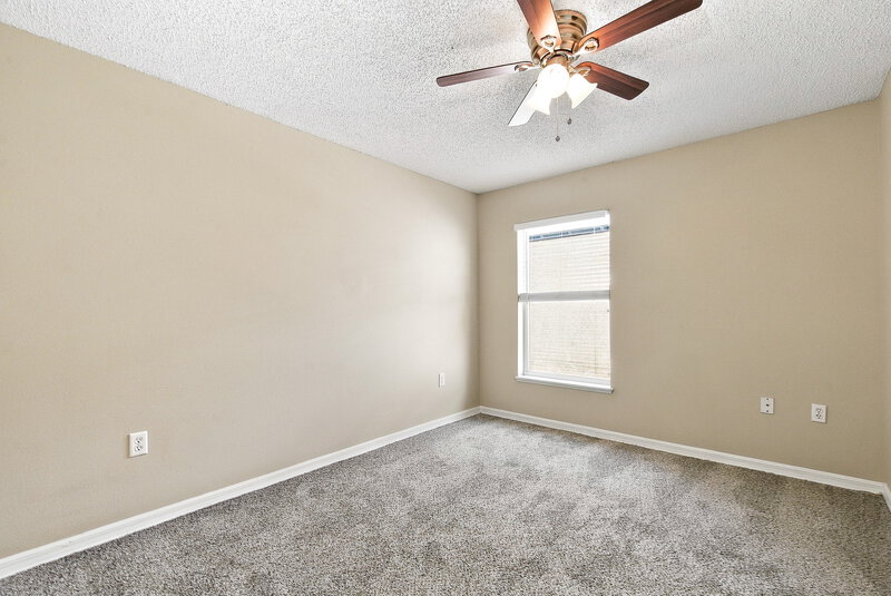 2,100/Mo, 115 Placid Woods Ct Sanford, FL 32773 Bedroom View