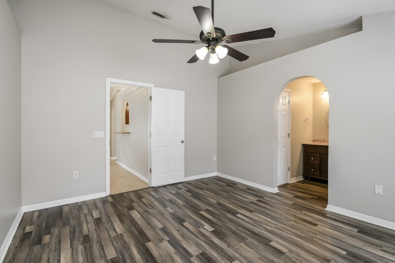 2,100/Mo, 115 Placid Woods Ct Sanford, FL 32773 Main Bedroom View 2