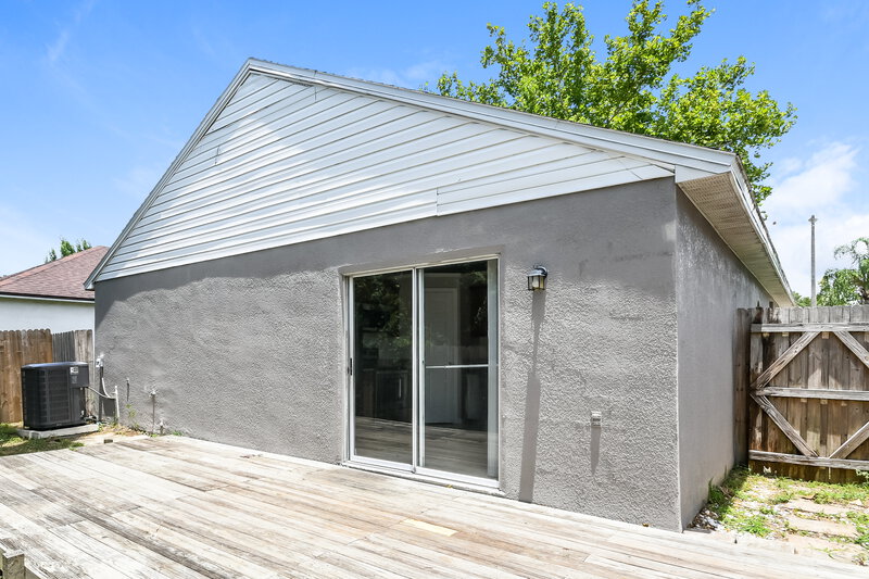 2,100/Mo, 115 Placid Woods Ct Sanford, FL 32773 Rear View