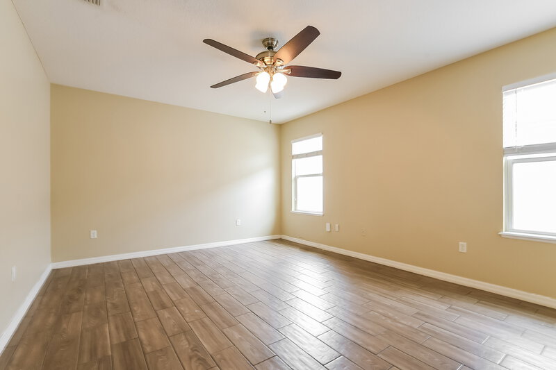 2,345/Mo, 121 Daigledog St Saint Cloud, FL 34772 Main Bedroom View
