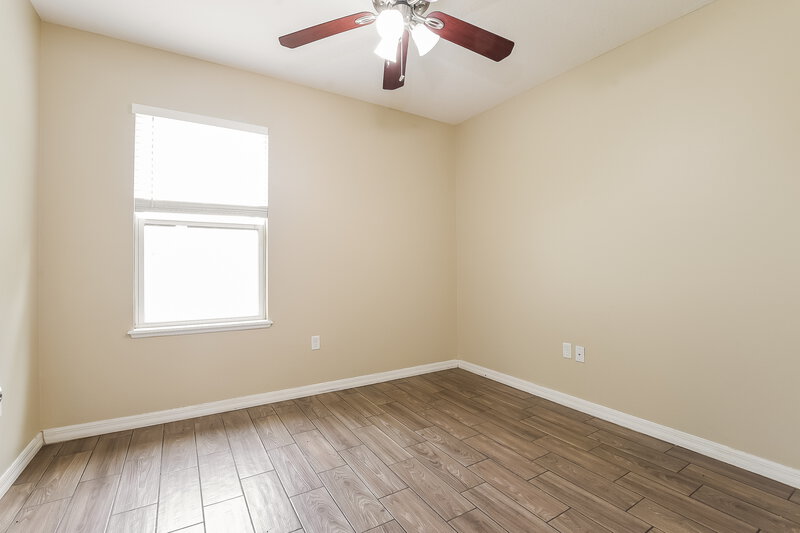 2,345/Mo, 121 Daigledog St Saint Cloud, FL 34772 Bedroom View 3