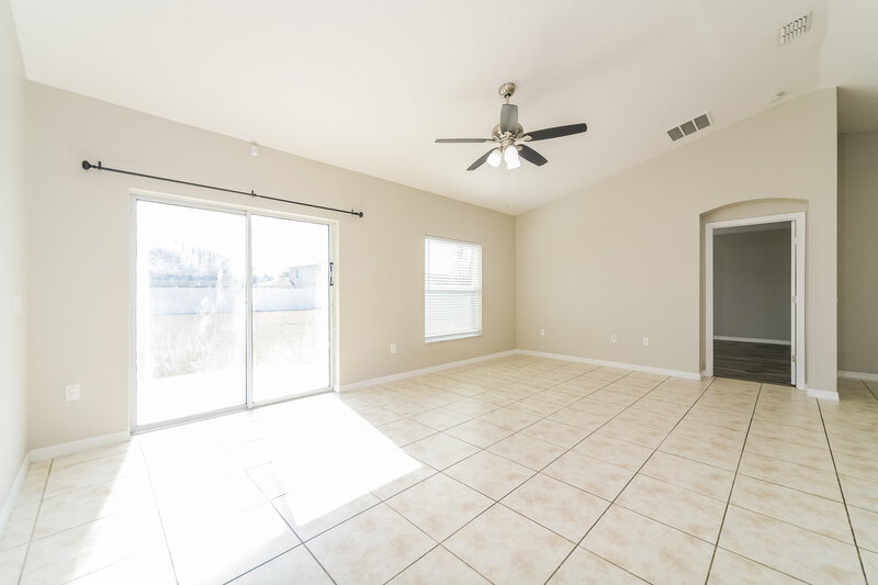 1,970/Mo, 4108 Shelter Bay Dr Kissimmee, FL 34746 Living Room View 2
