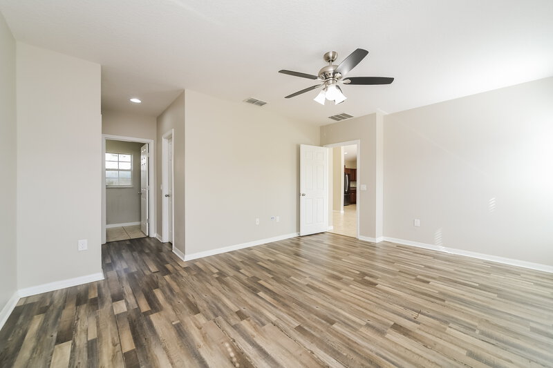 1,970/Mo, 4108 Shelter Bay Dr Kissimmee, FL 34746 Main Bedroom View 2