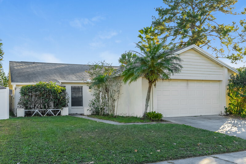 2,460/Mo, 3172 Burlington Dr Orlando, FL 32837 Front View