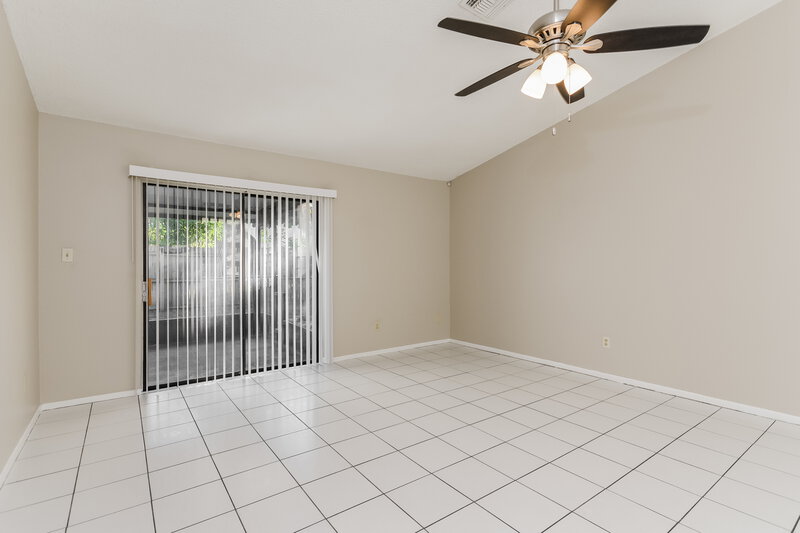 2,460/Mo, 3172 Burlington Dr Orlando, FL 32837 Living Room View 3