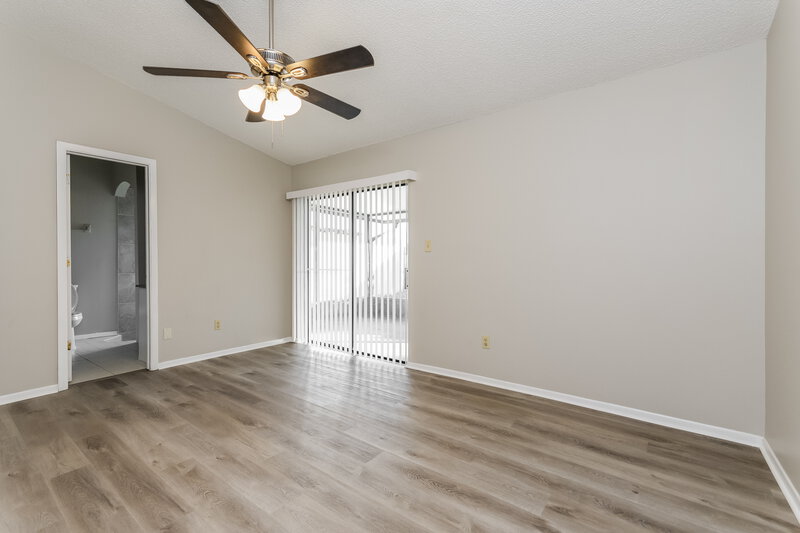 2,460/Mo, 3172 Burlington Dr Orlando, FL 32837 Main Bedroom View