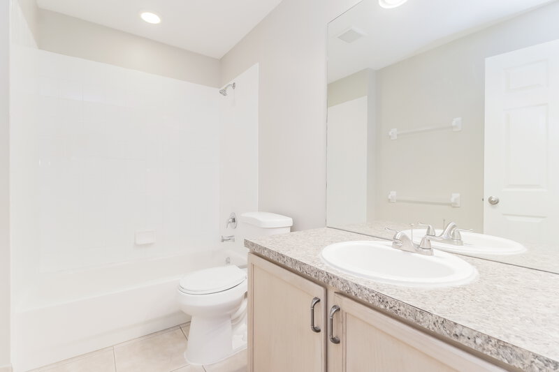 3,150/Mo, 2320 Coolbrook Court Oviedo, FL 32766 Bathroom View