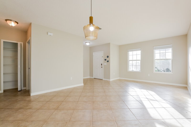 2,450/Mo, 3627 Ryegrass St Clermont, FL 34714 Living Room View 2