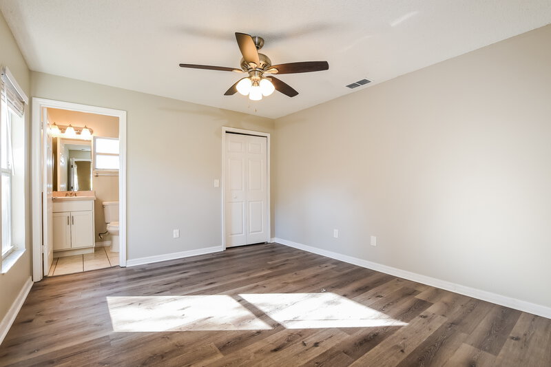 2,205/Mo, 711 Satin Leaf Cir Ocoee, FL 34761 Main Bedroom View
