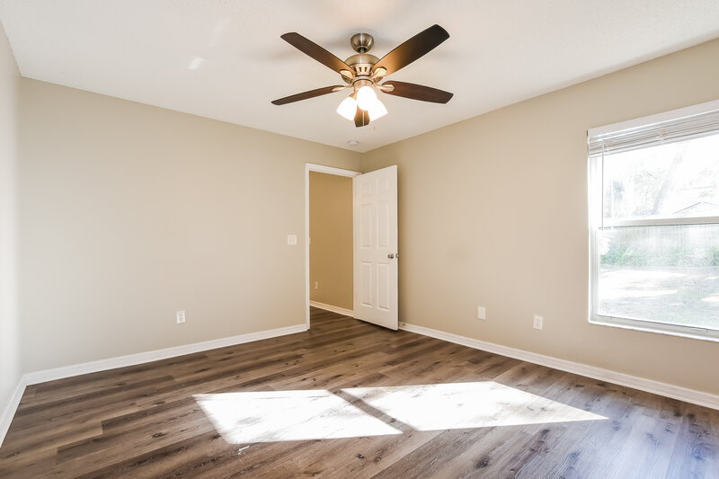 2,205/Mo, 711 Satin Leaf Cir Ocoee, FL 34761 Main Bedroom View 2